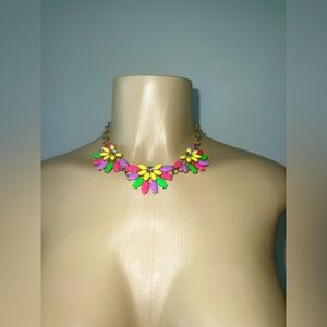 Very Cute Colorful Flower Statement Necklace